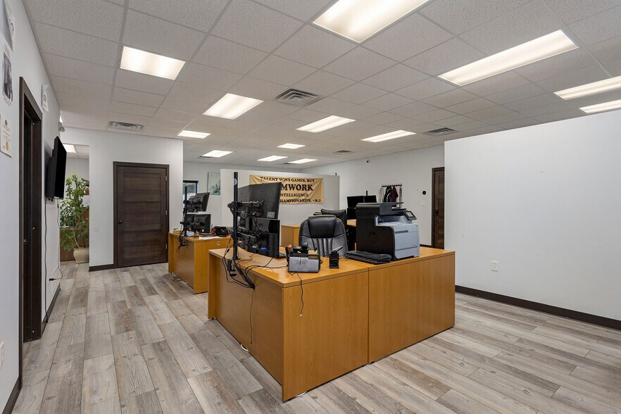 More Photos Of 7532 Clyde Park Ave SW, Byron Center Truck Terminal For Sale