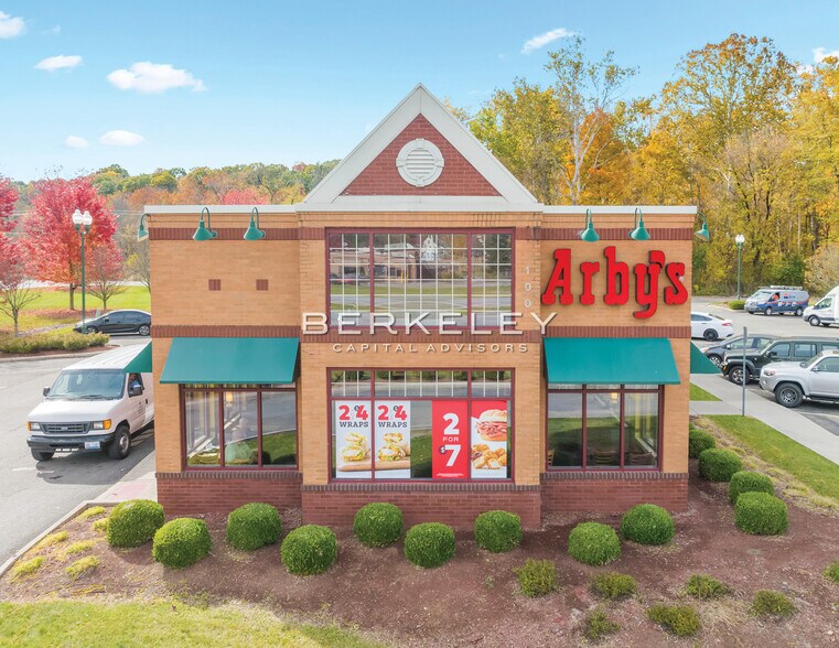 More Photos Of 100 Speedway Dr, Newark Fast Food For Sale
