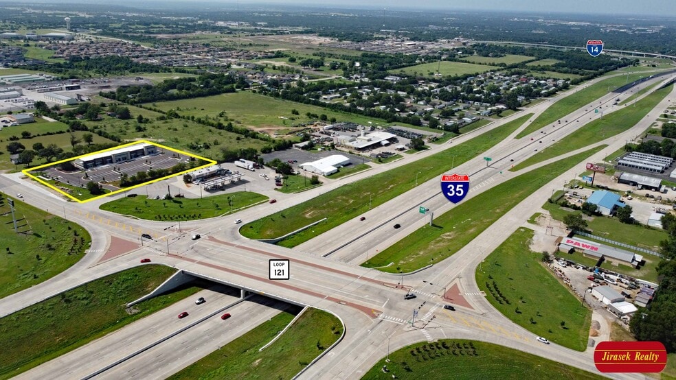 More Photos Of 160 W Loop 121, Belton Restaurant For Lease