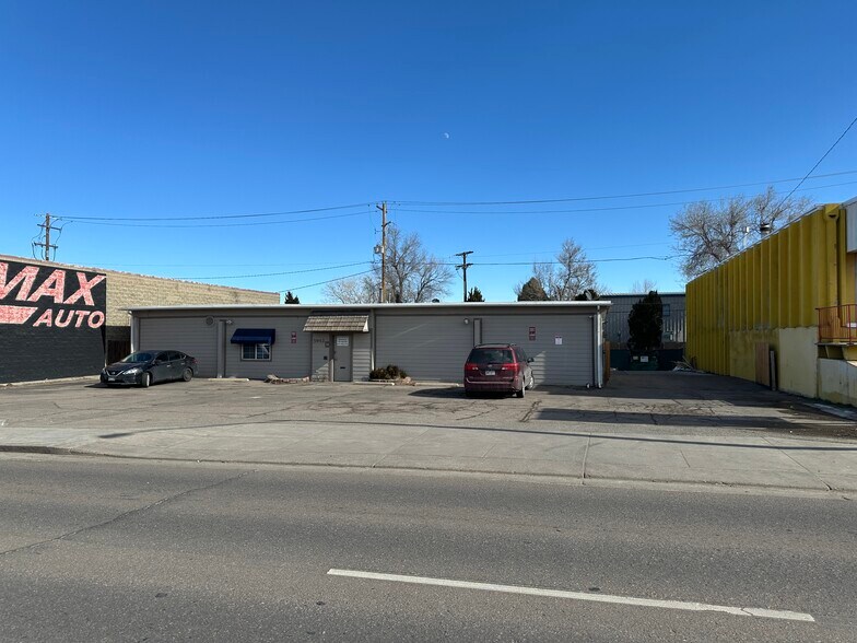 More Photos Of 3942 S Federal Blvd, Sheridan Freestanding For Lease