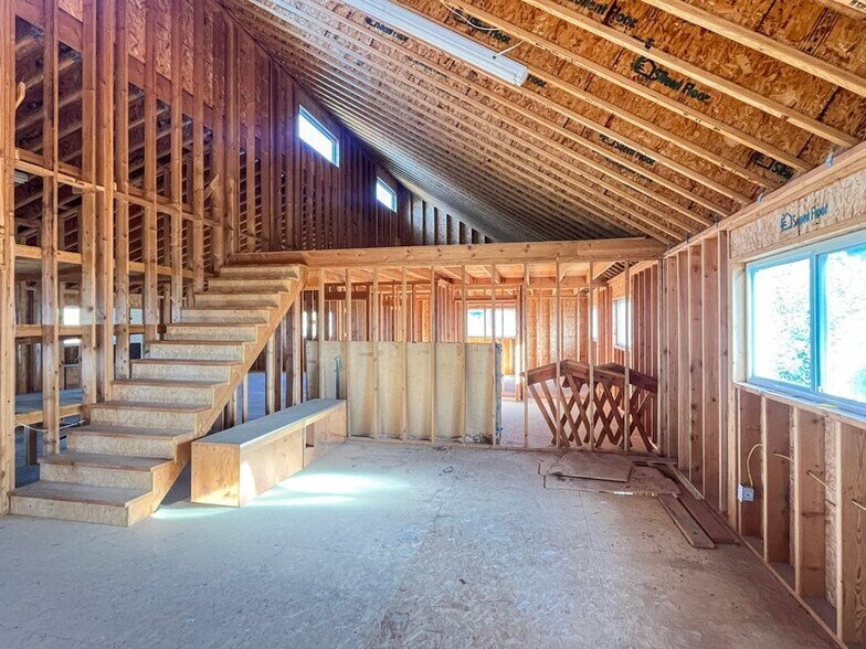 More Photos Of 2498 Silverado Ridge, Duck Creek Village Specialty For Sale