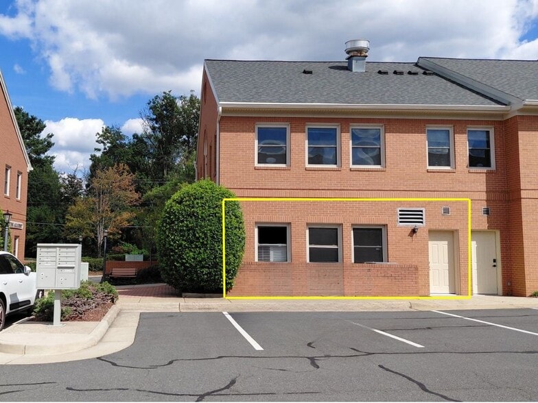 More Photos Of 1031 Sterling Rd, Herndon Office For Lease