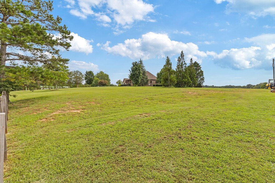 More Photos Of 2932 Highway 124 W, Jefferson Specialty For Sale