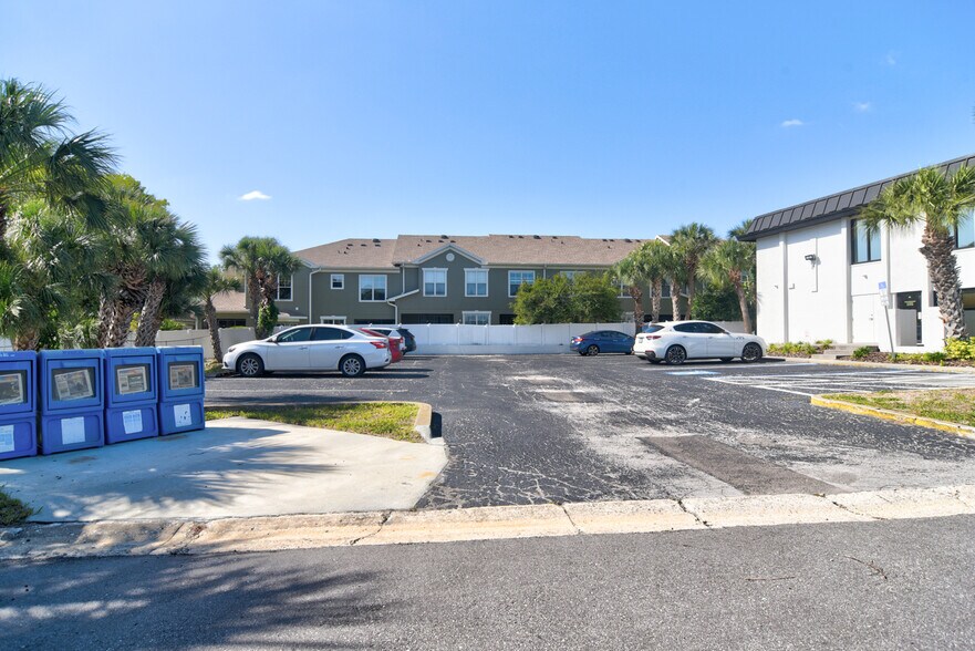 More Photos Of 12945 Seminole Blvd, Largo Office For Lease