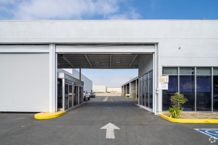 More Photos Of 8559 Artesia Blvd, Bellflower Auto Dealership For Sale