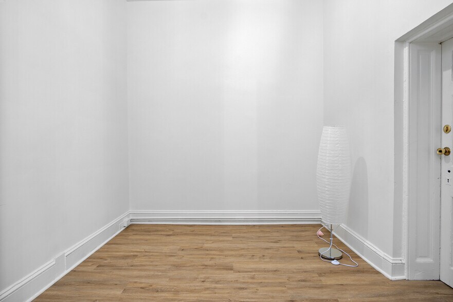 More Photos Of 54 E Patrick St, Frederick Storefront For Lease