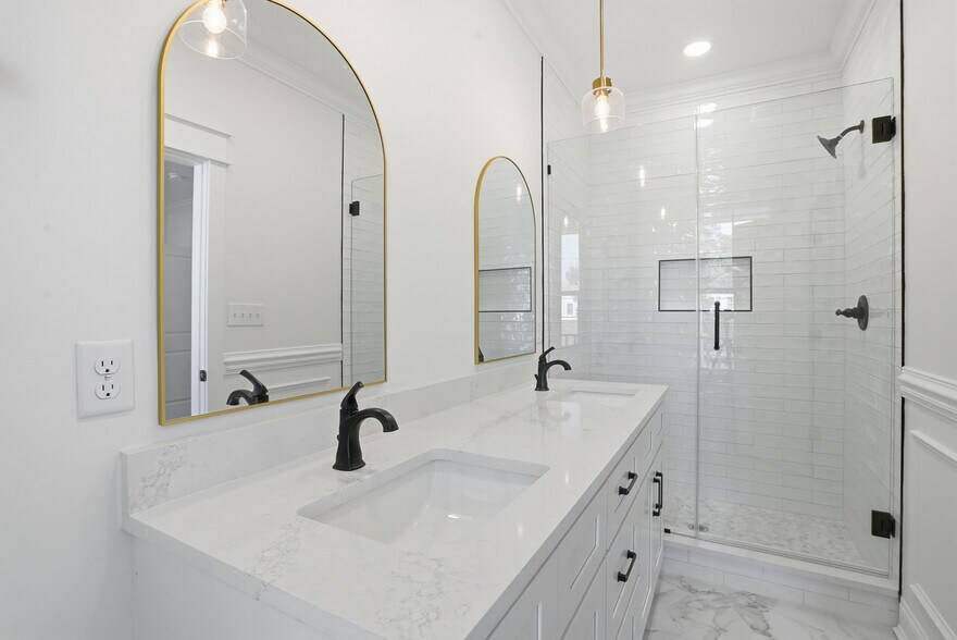 More Photos Of , Savannah Specialty For Sale