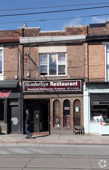 More Photos Of 1608 Queen St W, Toronto Storefront Retail Residential For Sale