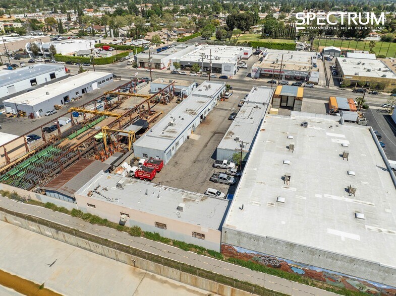 More Photos Of 10035-10043 Canoga Ave, Chatsworth Warehouse For Sale