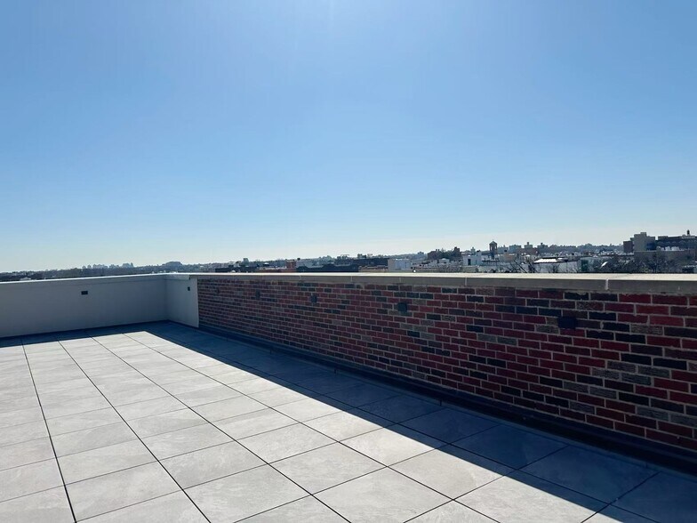 More Photos Of 2534 Steinway St, Long Island City Multifamily For Sale