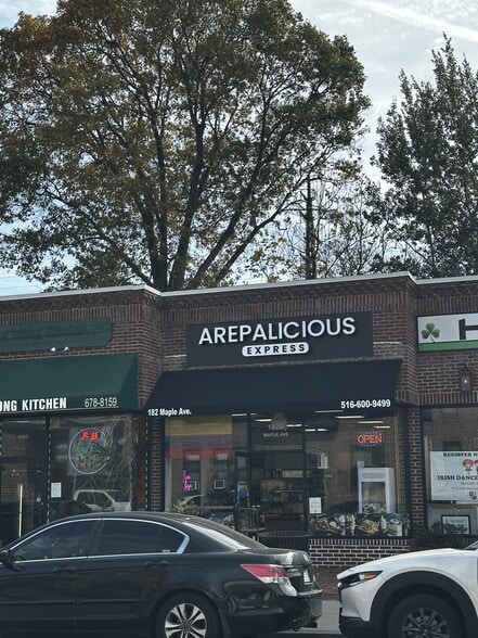 More Photos Of 182 Maple Ave, Rockville Centre Storefront For Sale