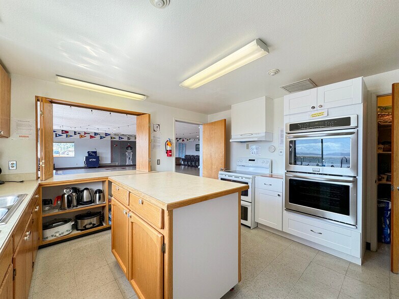 More Photos Of 2503 Washington Street, Port Townsend Specialty For Sale