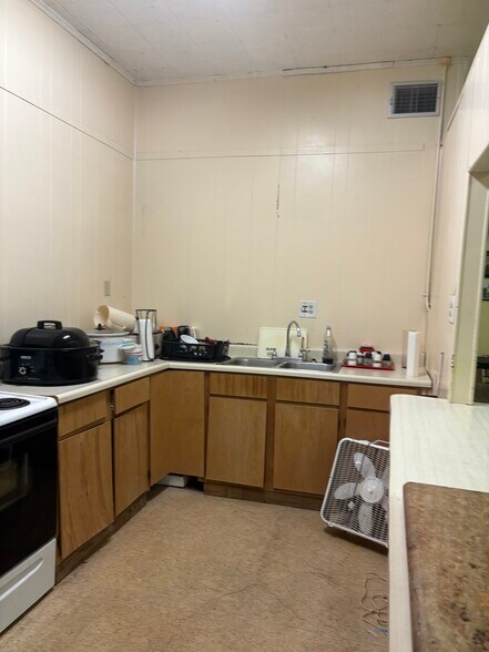 More Photos Of 1814 Lodge Ln, Corpus Christi Specialty For Sale