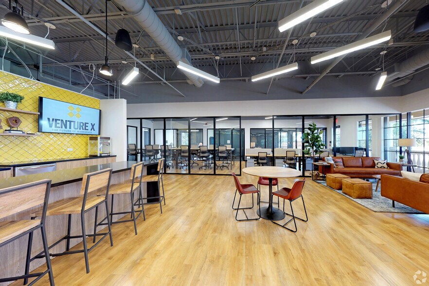 More Photos Of 2000 PGA Blvd, Palm Beach Gardens Coworking Space