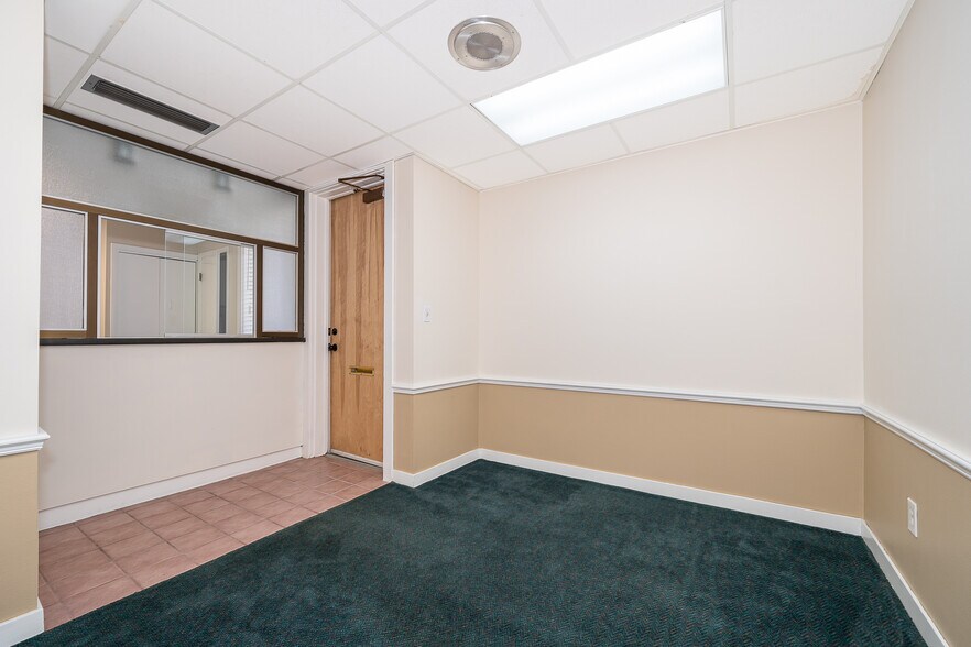 More Photos Of 331 N Maitland Ave, Maitland Medical For Sale