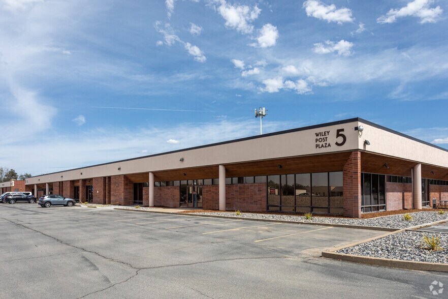 More Photos Of 150-180 N Wright Brothers Dr, Salt Lake City Research And Development For Lease