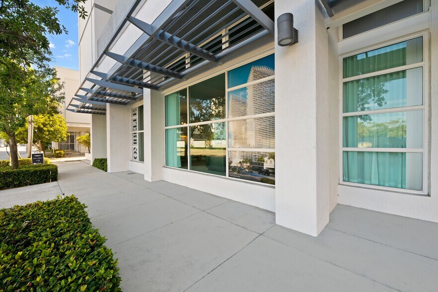 More Photos Of 315 NE 3rd Ave, Fort Lauderdale Multifamily For Sale