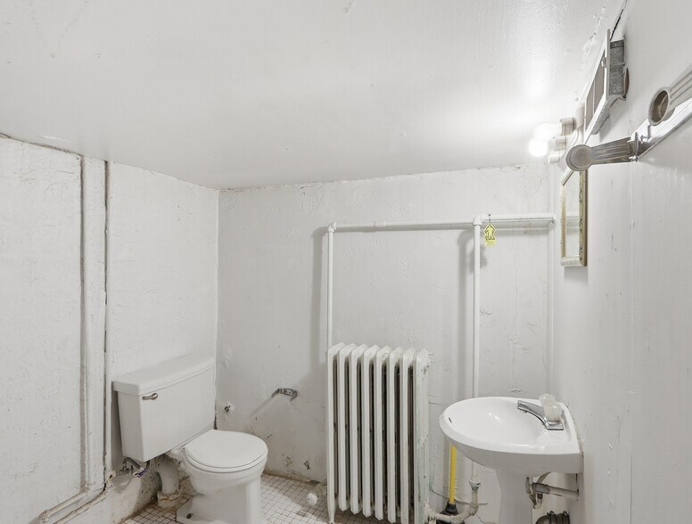 More Photos Of 4405 Leeds Ave, Baltimore Office Residential For Sale