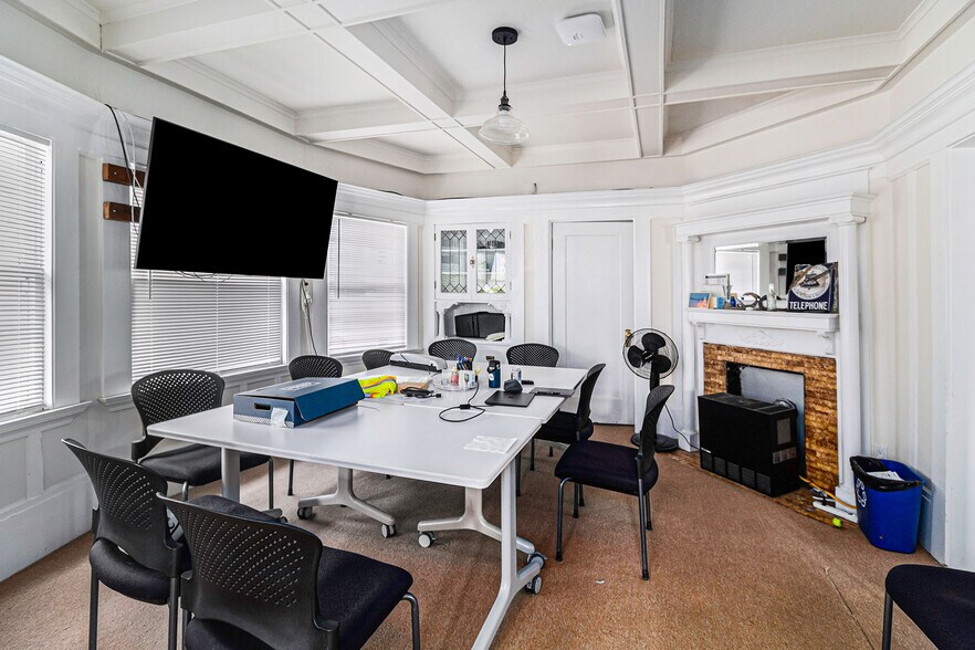 More Photos Of 2307-2311 Harrison St, Oakland Apartments For Sale