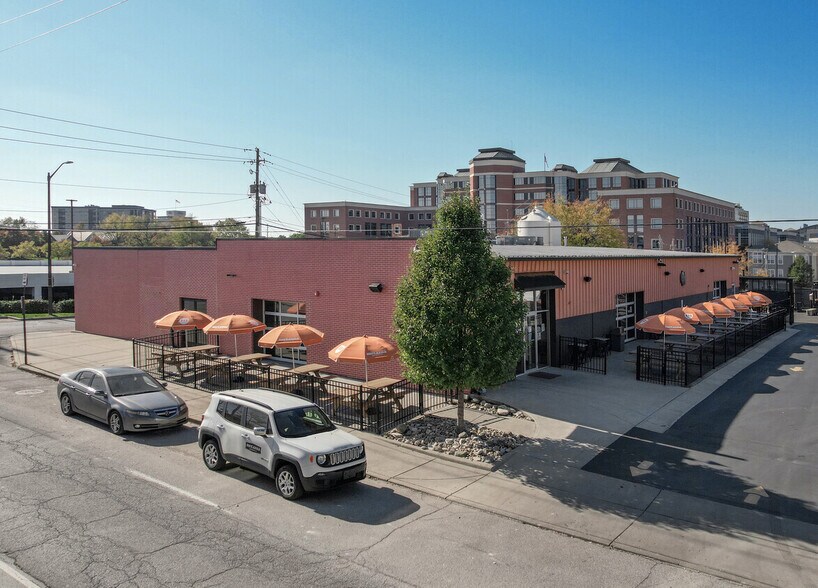 More Photos Of 140 S College Ave, Indianapolis Office For Sale