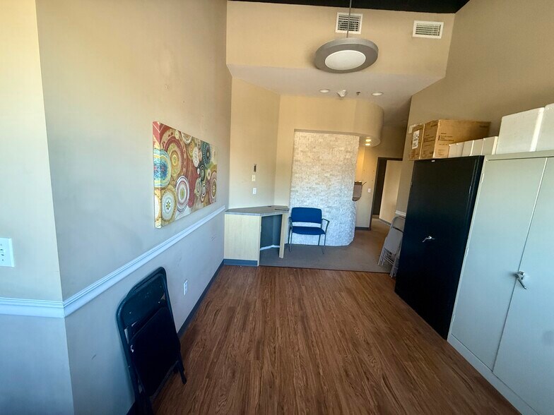 More Photos Of 449621 Us-301, Callahan Medical For Lease