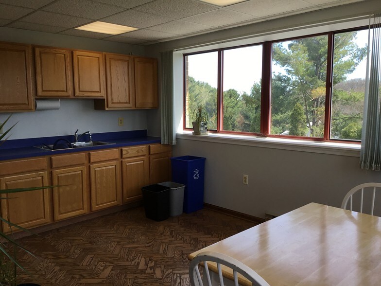 More Photos Of 4500 Black Rock Rd, Hampstead Office For Lease