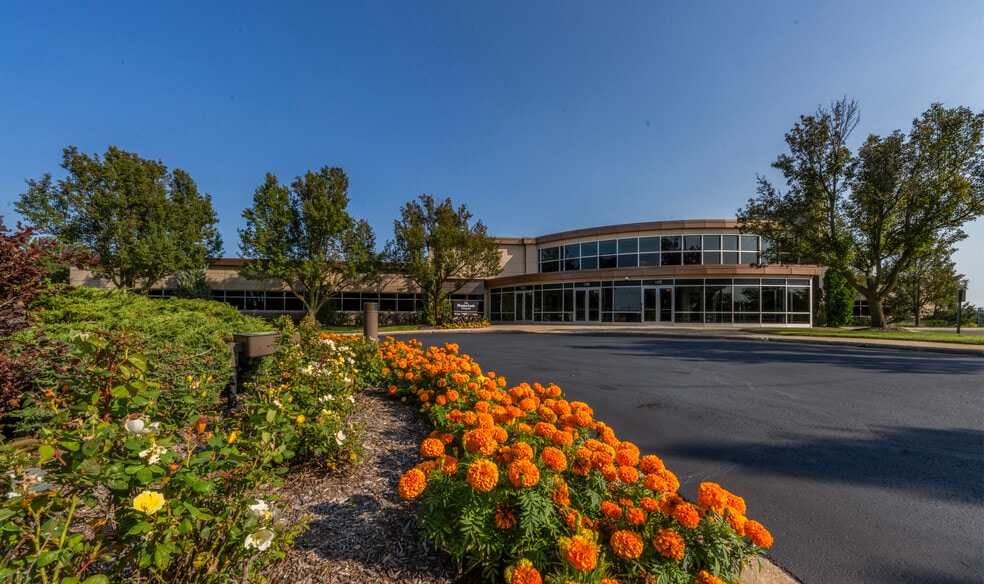 More Photos Of 6744 S Howell Ave, Oak Creek Office For Sale