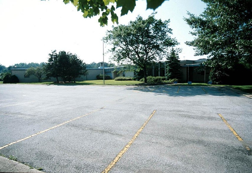 More Photos Of 34199 Curtis Blvd, Eastlake Manufacturing For Sale