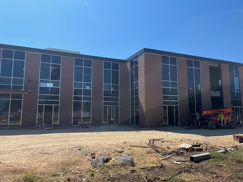 More Photos Of 11301 Lakeline Blvd, Austin Office For Lease