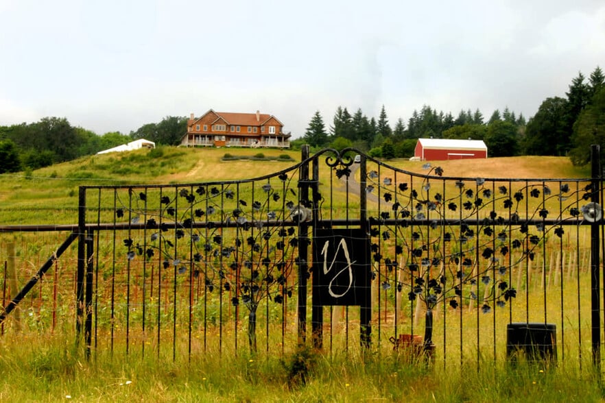 More Photos Of 10660 SW Youngberg Hill Rd, Mcminnville Hotel For Sale