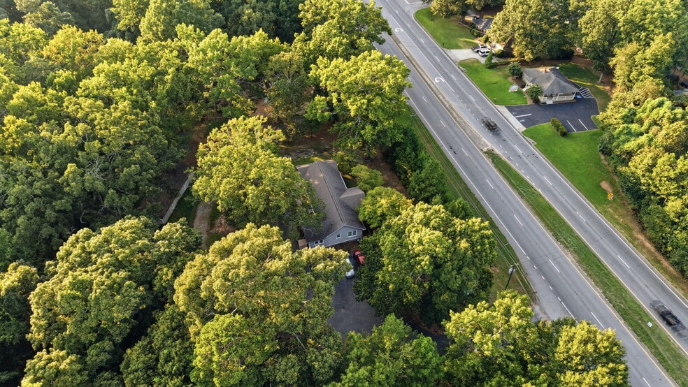 More Photos Of 3365 Thompson Bridge Rd, Gainesville Freestanding For Sale