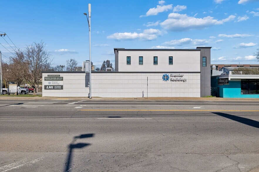 Primary Photo Of 1718 Charlotte Ave, Nashville Medical For Lease