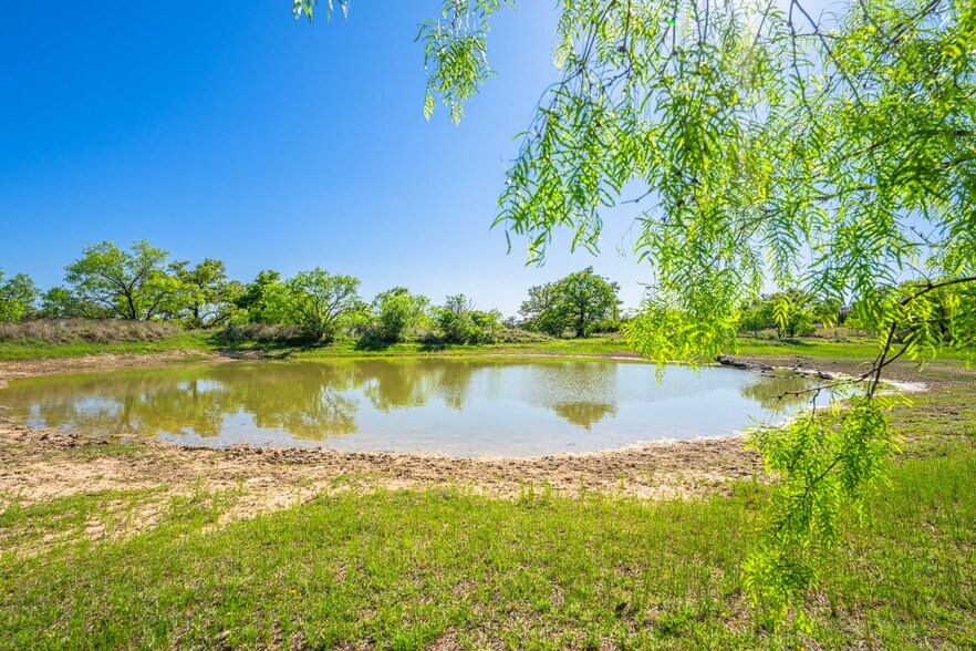 More Photos Of 5230 County Road 409, Llano Land For Sale