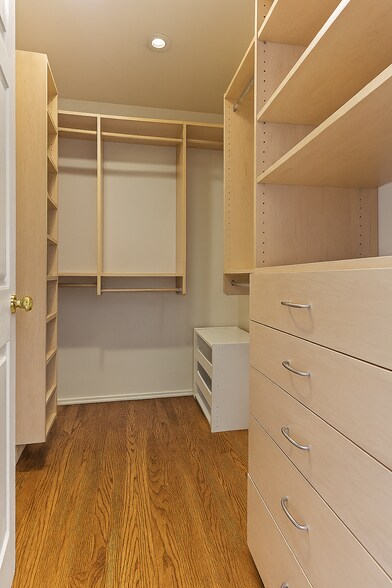 More Photos Of 208 El Camino Dr, Beverly Hills Apartments For Sale