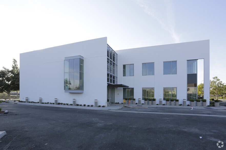 Primary Photo Of 75 Doppler, Irvine Loft Creative Space For Lease