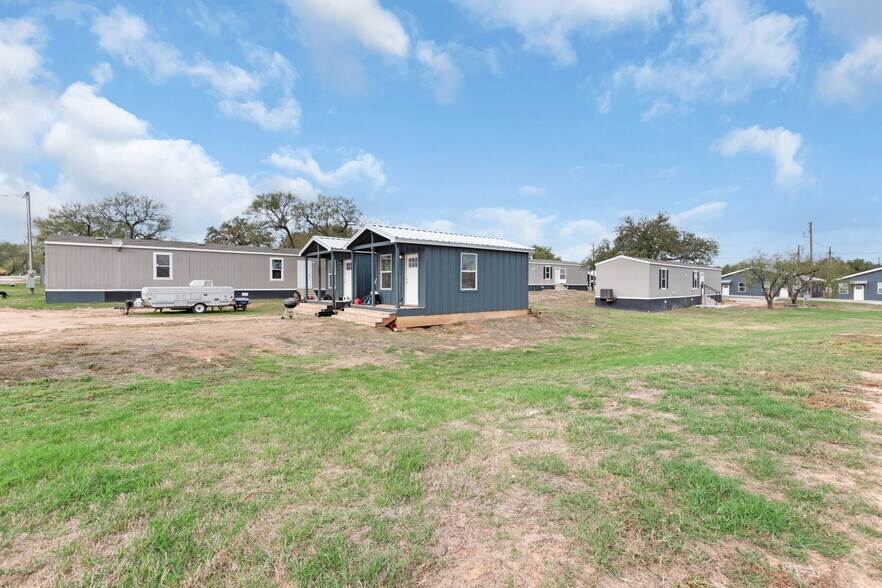 More Photos Of , Kingsland Specialty For Sale
