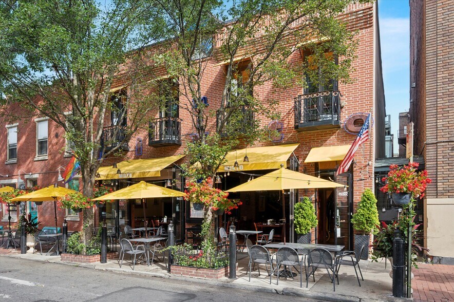 More Photos Of 1141-1143 Pine St, Philadelphia General Retail For Sale