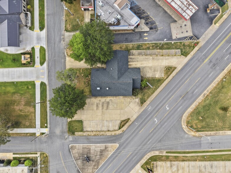 More Photos Of 609 N Main St, Benton Fast Food For Sale