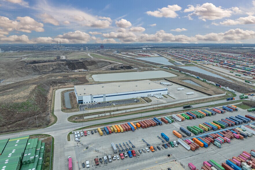 More Photos Of 1601 Schweitzer Rd, Joliet Manufacturing For Lease