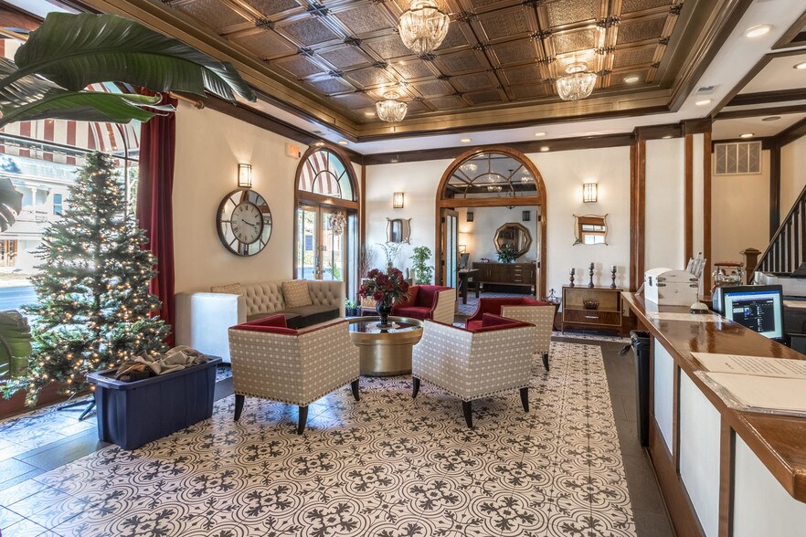 More Photos Of 400 E Nelson Ave, Defuniak Springs Hotel For Sale