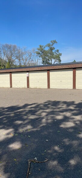 More Photos Of 7750 Silver Lake Rd, Mounds View Multifamily For Sale