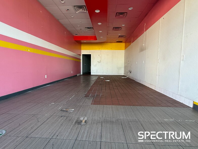 More Photos Of 12900-12902 Foothill Blvd, Sylmar Storefront For Lease