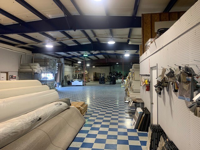 More Photos Of 8550 Rose Ave, Douglasville Warehouse For Sale