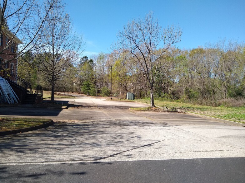 More Photos Of 4295 Jodeco Rd, McDonough Office For Lease