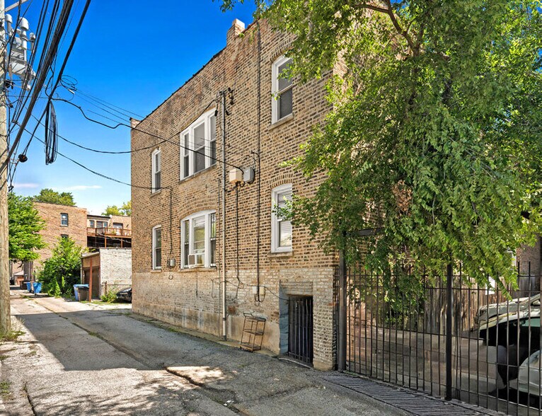 More Photos Of 2838 N Albany Ave, Chicago Apartments For Sale