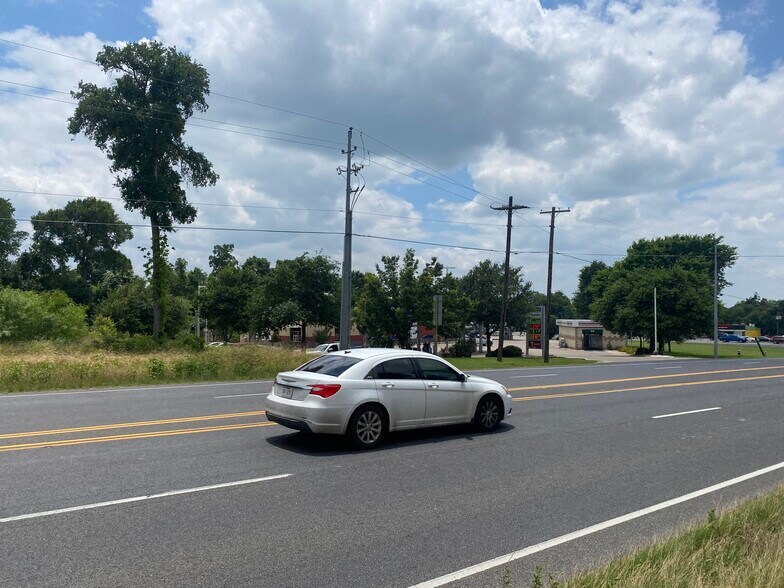 More Photos Of 1805 CHESTNUT st, Bastrop Land For Sale