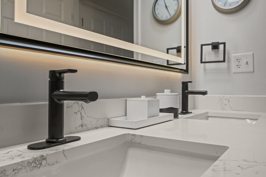 More Photos Of 625 Deerfield Rd, Deerfield Apartments For Lease