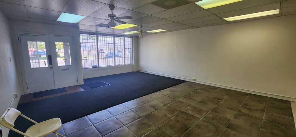 More Photos Of 1237 N Blackstone Ave, Fresno Storefront Retail Office For Lease