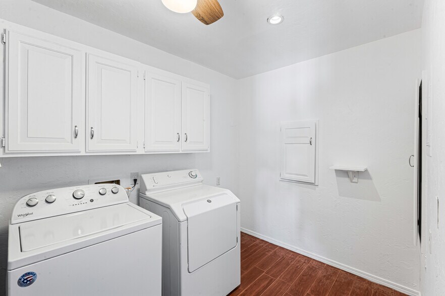 More Photos Of 410 W Harrison Ave, Guthrie Freestanding For Sale