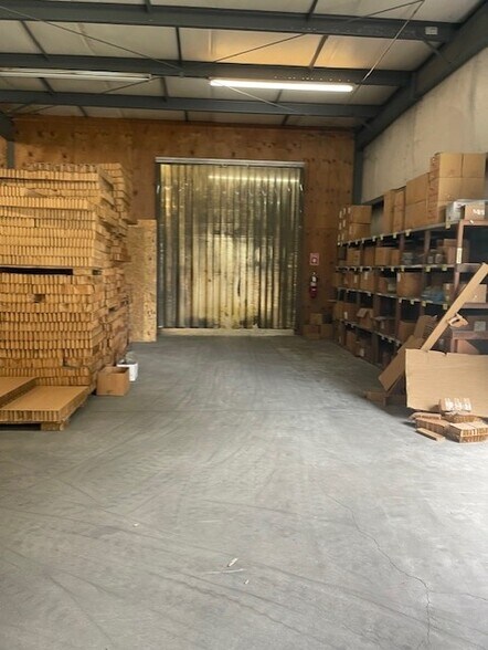 More Photos Of 4005 S Memorial Dr, Winterville Industrial For Sale